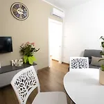 M&g House
